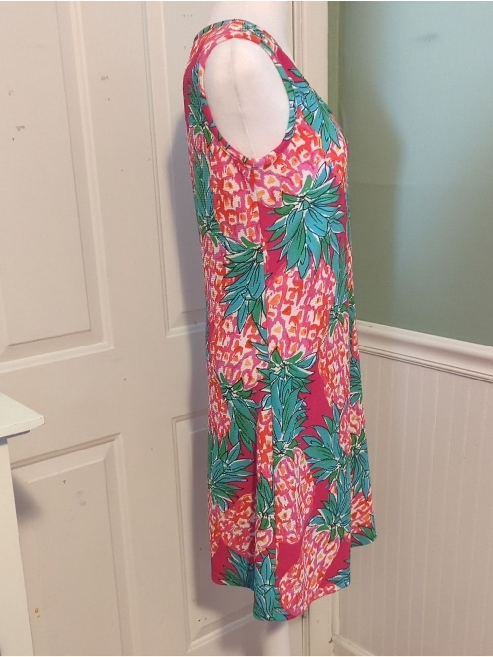 Ronni Nicole Hot Pink Tropical Trim Sleeveless Midi Dress Pineapple Design Small - Picture 7 of 11